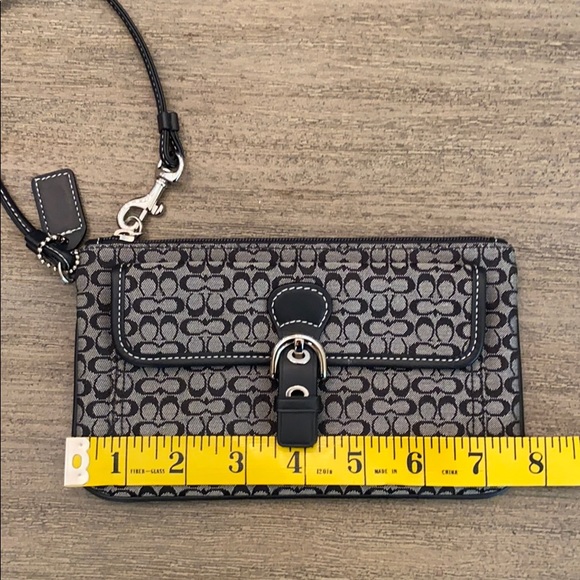 Coach wristlet. Black and gray. - Picture 6 of 7